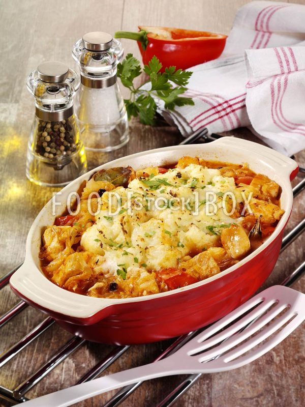 Sauerkraut-Gulasch mit Schalotten