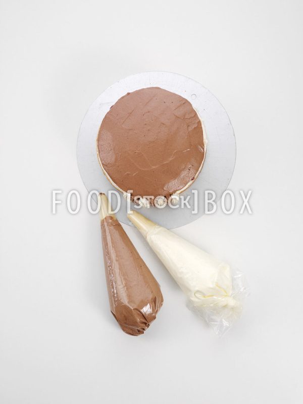 Schoko-Kirsch-Torte   Step 6