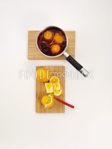 Weihnachtliche Schokotorte mit Gewürzorangen Step  2