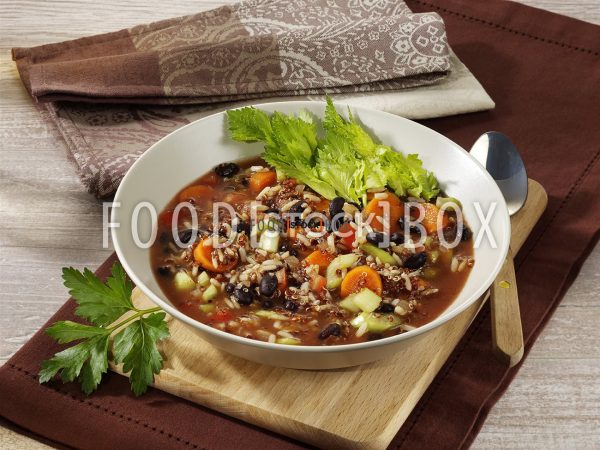 Schwarze Bohnensuppe