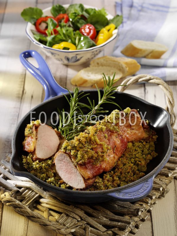 Schweinefilet mit Kräuterbröseln