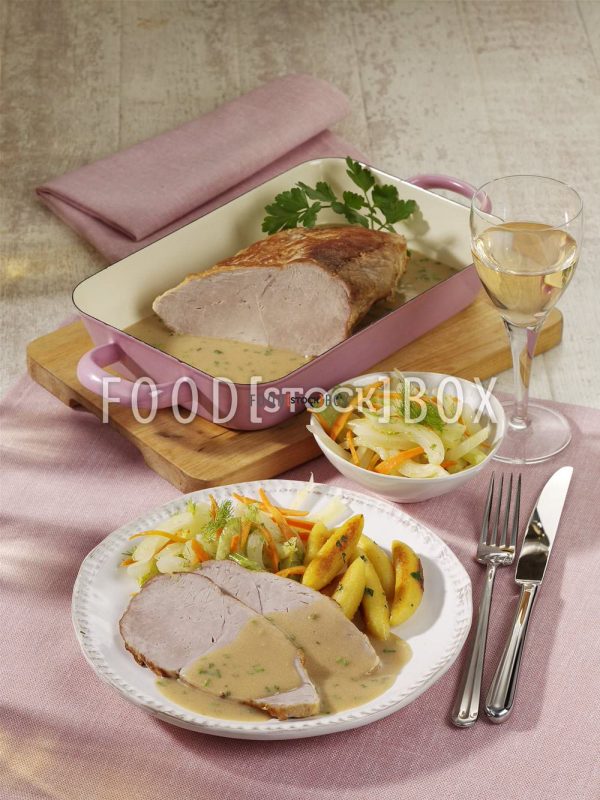 Schweinsbraten in Milch geschmort