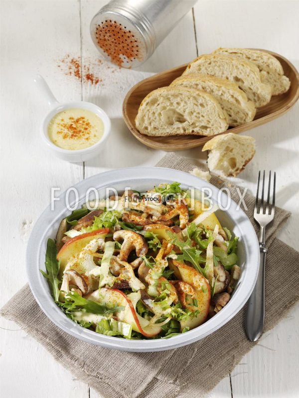Sellerie-Salat mit Zitronen-Senf-Dressing