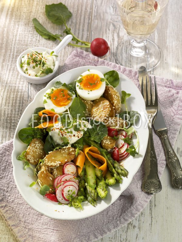 Sesamkartoffeln mit Frühlingsgemüse