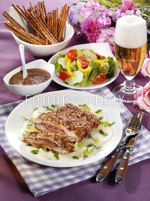 Schnitzel in Laugenpanierung, gefüllt mit Senf und Schinken 4