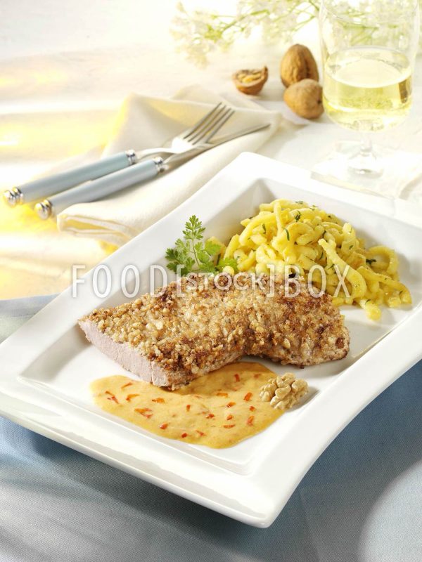 Schweineschnitzel mit Nusskruste 3