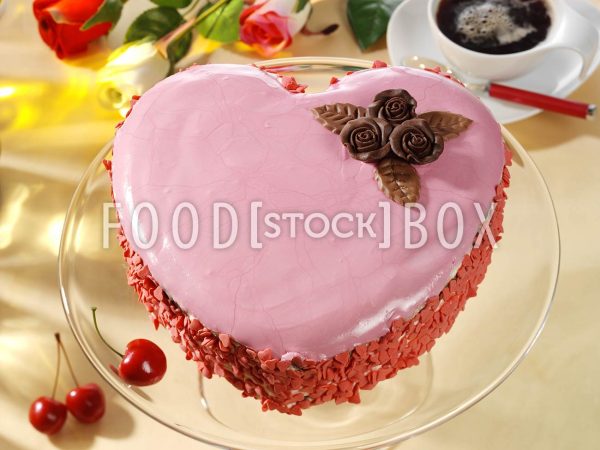 Schokoladenkuchen mit Kirsch-Joghurt-Füllung 2