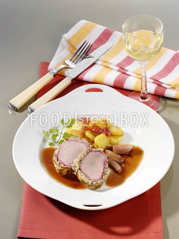 Schweinefilet im Bärlauchmantel mit Bratkartoffeln 1