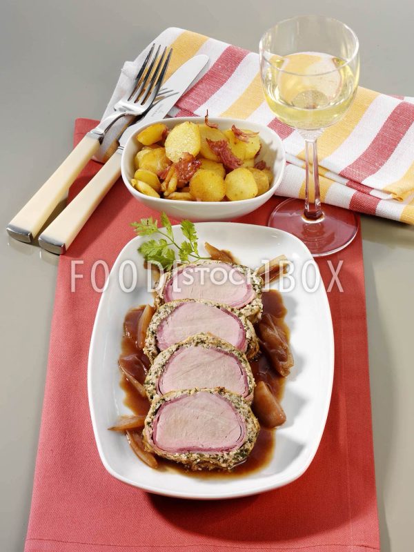 Schweinefilet im Bärlauchmantel mit Bratkartoffeln 2