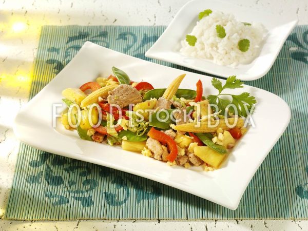 Schweinefleisch mit Ananas
