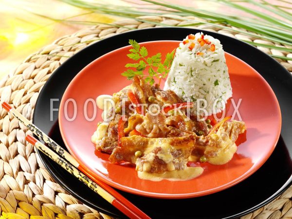 Schweinefleisch mit rotem Curry