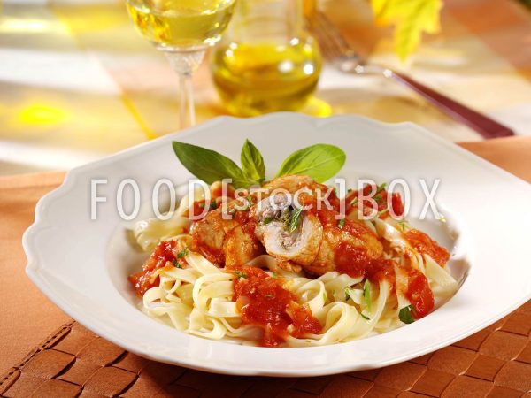 Schweineröllchen mit Schinken-Parmesan-Rosmarin-Füllung 2