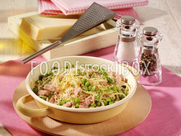 Spaghettipfanne mit Erbsen 2