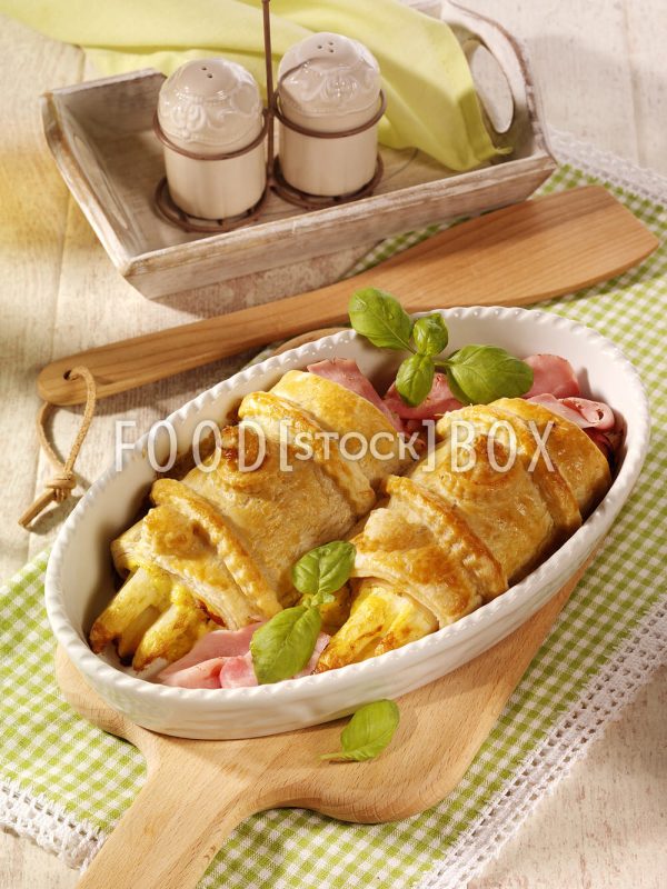 Spargel im Blätterteigmantel