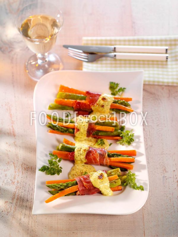 Spargel-Möhren-Päckchen