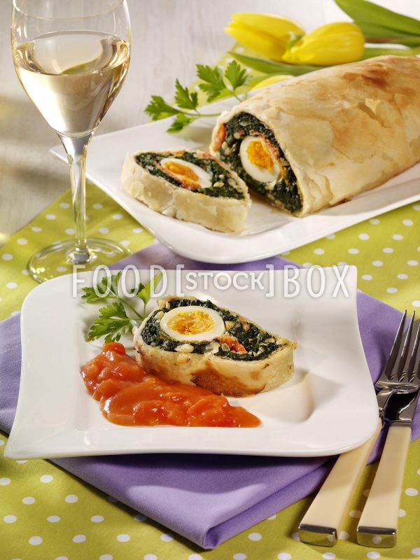 Gefüllter Spinatstrudel