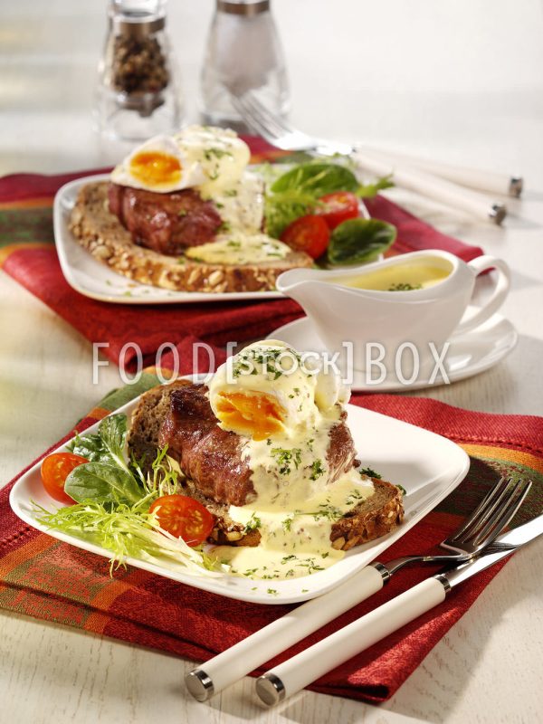 Steak Egg Benedict