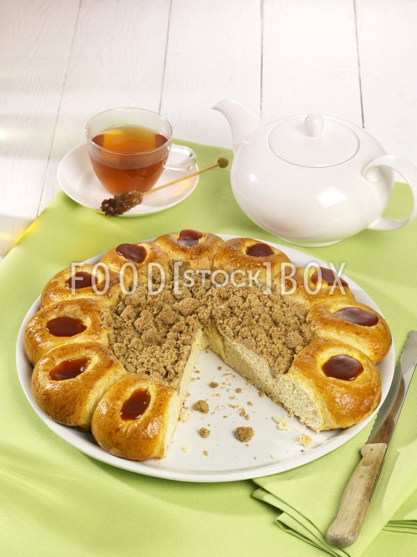 Streuselblume mit Hagebutten-Konfitüre 2