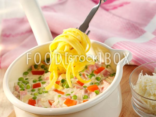 Tagliatelle mit Schinken-Sahnesauce 2