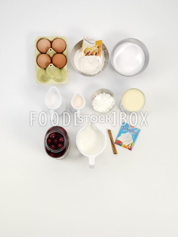 Tres-Leches-Kuchen mit Kirschkompott  Step 1