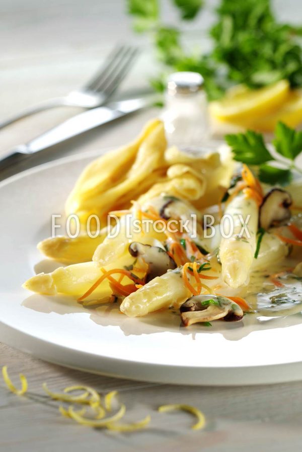 Spargel mit Gemüse-Pilz-Sauce 2