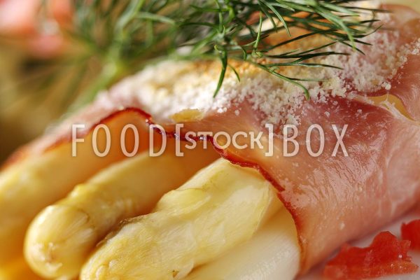 Spargel mit gebackener Avocado 2