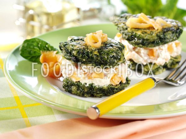 Spinat-Blinis mit Räucherlachs