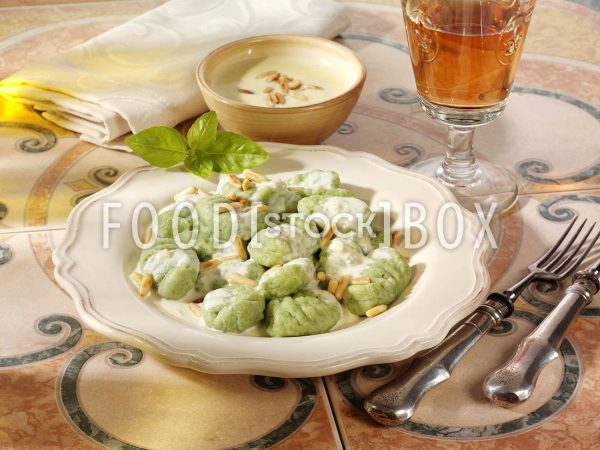 Spinat-Gnocchi in Käsesauce 2