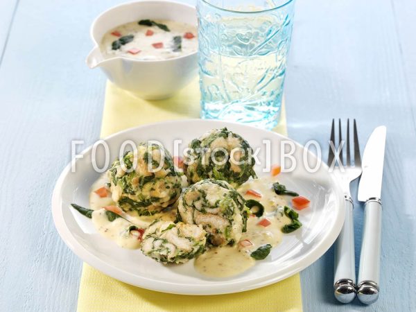 Spinatklöße mit Senfsauce 2