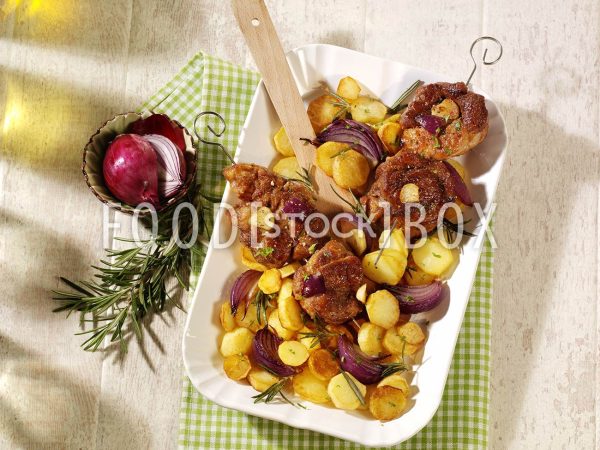 Steak mit gebratenen Kartoffeln 2