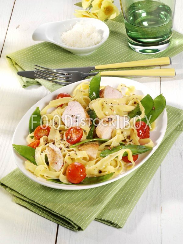 Tagliatelle mit Hähnchen