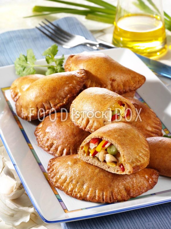 Teigtaschen mit Hähnchen-Gemüse-Füllung