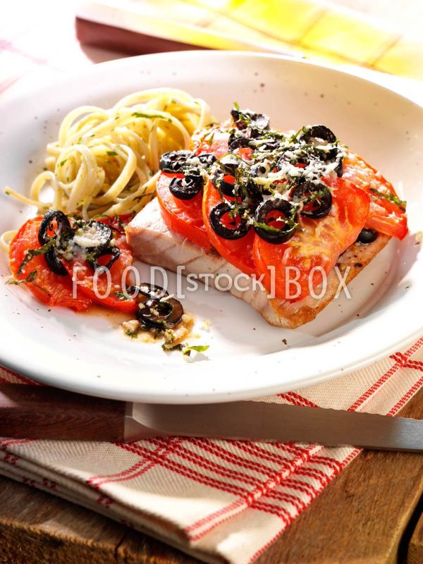 Thunfisch mit Tomaten