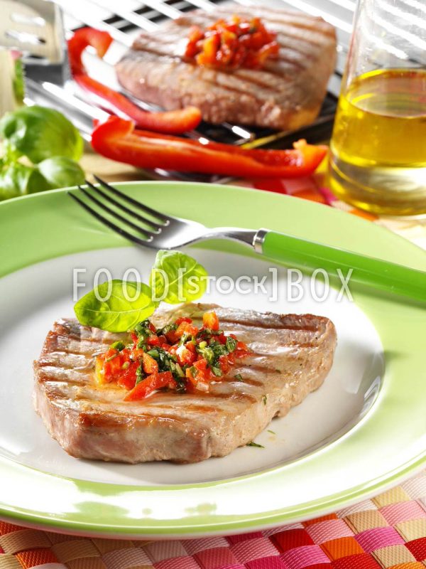 Thunfischsteaks mit Paprika-Salsa