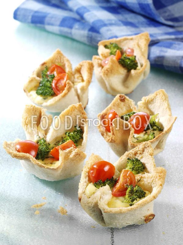 Ricotta-Muffins mit Kirschtomaten