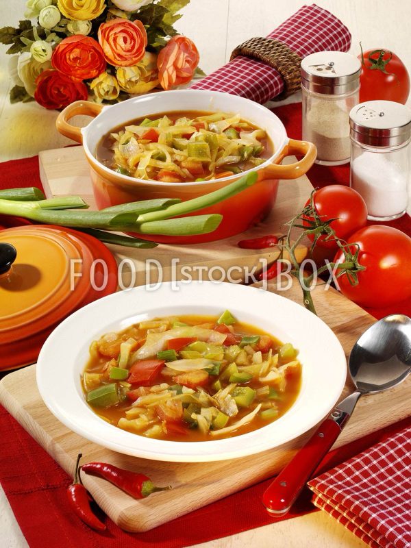 Tomaten Weißkohlsuppe