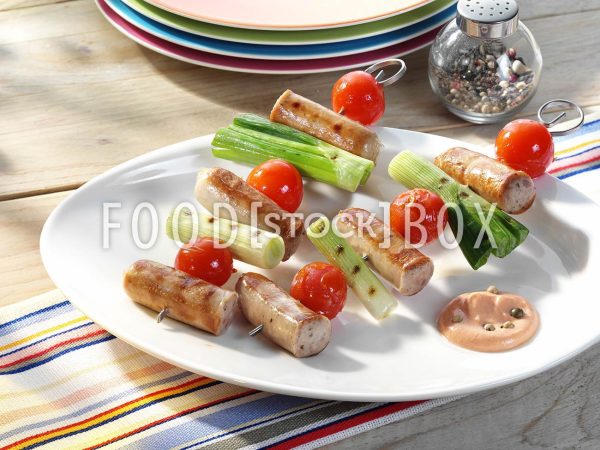 Tomaten-Wurst-Spieße