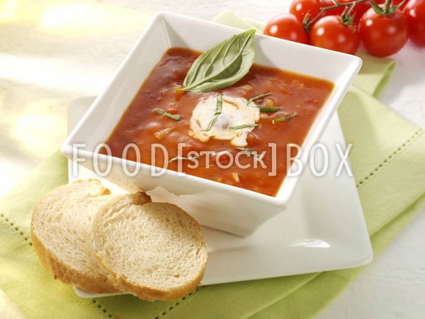 Tomatensuppe mit Paprikapulver 3