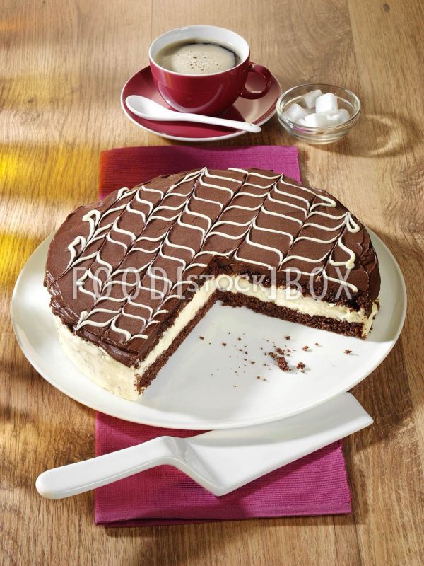 Schokotorte mit Eierlikör-Sahne