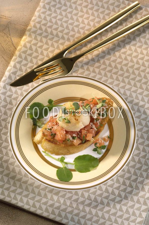 Überbackenes Ciabatta mit Tomatenconcassée und Jakobsmuschel 2