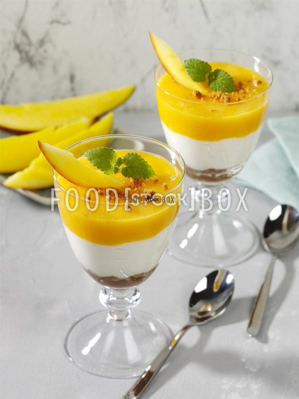 Veganer Käsekuchen mit Mango 2