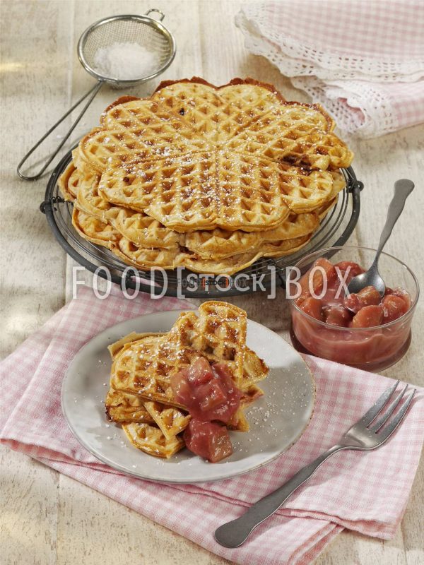 Waffeln aus Rhabarber und Mascarpone