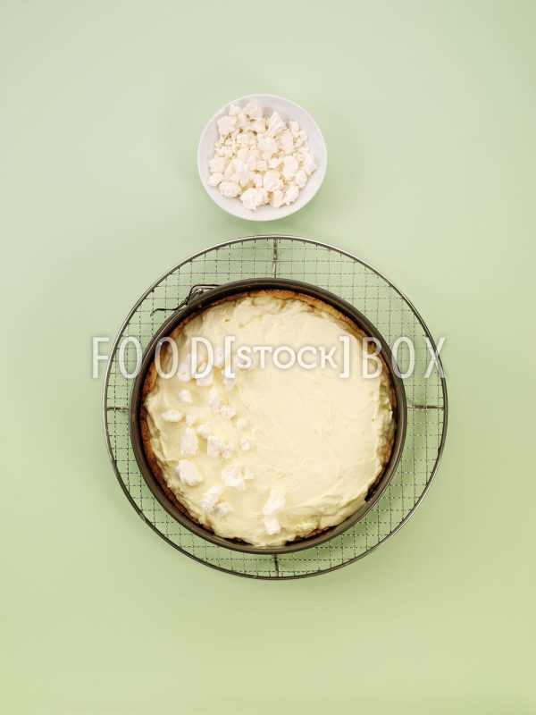 Weiße Schoko-Käse-Torte  Step 6