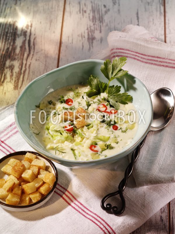 Wirsing-Parmesan-Suppe