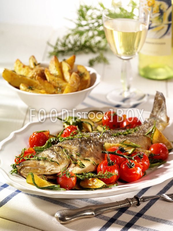 Wolfsbarsch mit Tomaten-Zuccchini-Gemüse 1