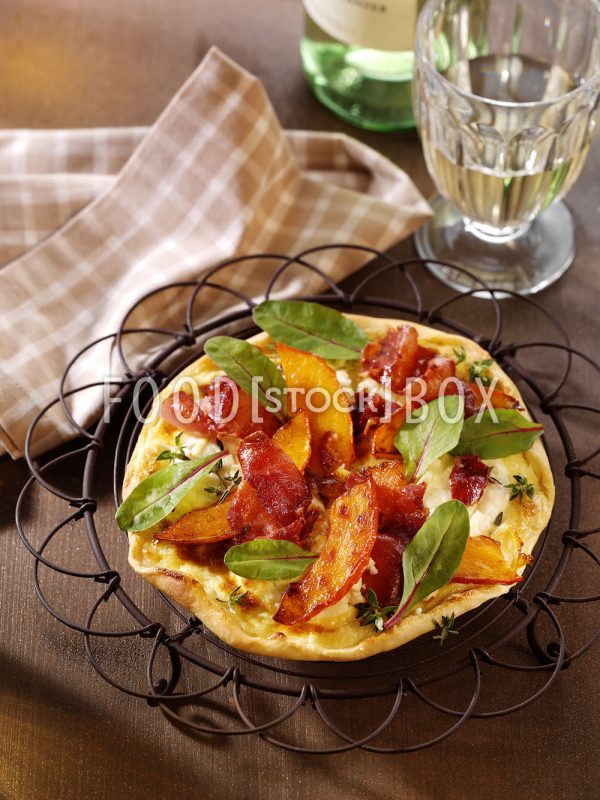 Ziegenkäse-Flammkuchen