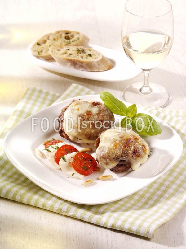 Überbackene Frikadellen mit Mozzarella 2