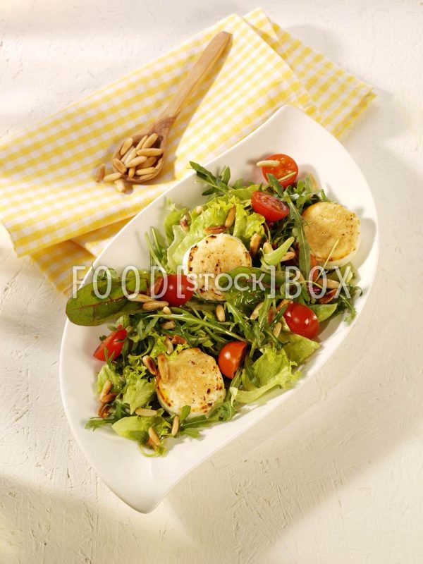 Überbackener Ziegenkäse auf Salat 1