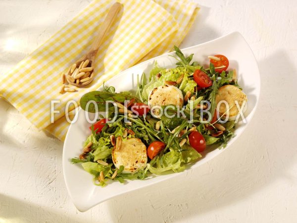 Überbackener Ziegenkäse auf Salat 2