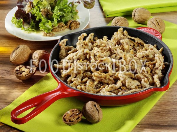 Walnussspätzle